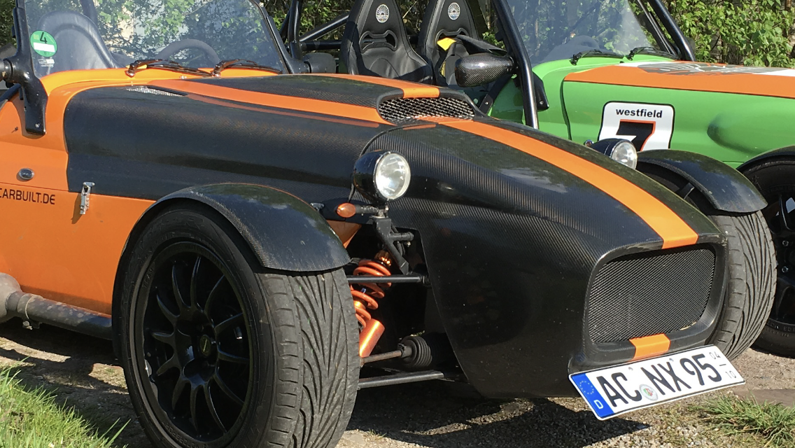 carbon nose for Westfield ZK widebody
- carbon Nase für klassische widebody Karosserie