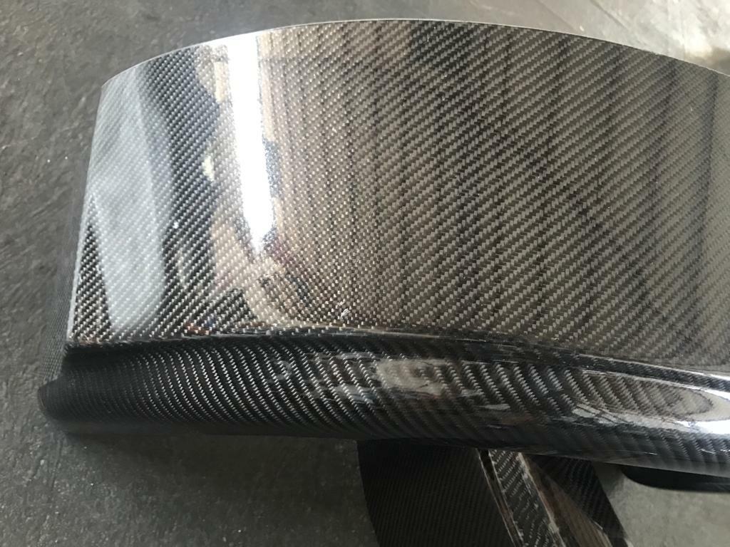 carbon Westfield ZK (240mm) detachable rear arch standard size 
- normal breite hintere abnehmbare Carbon Kotflügel für Westfield classik bodywork