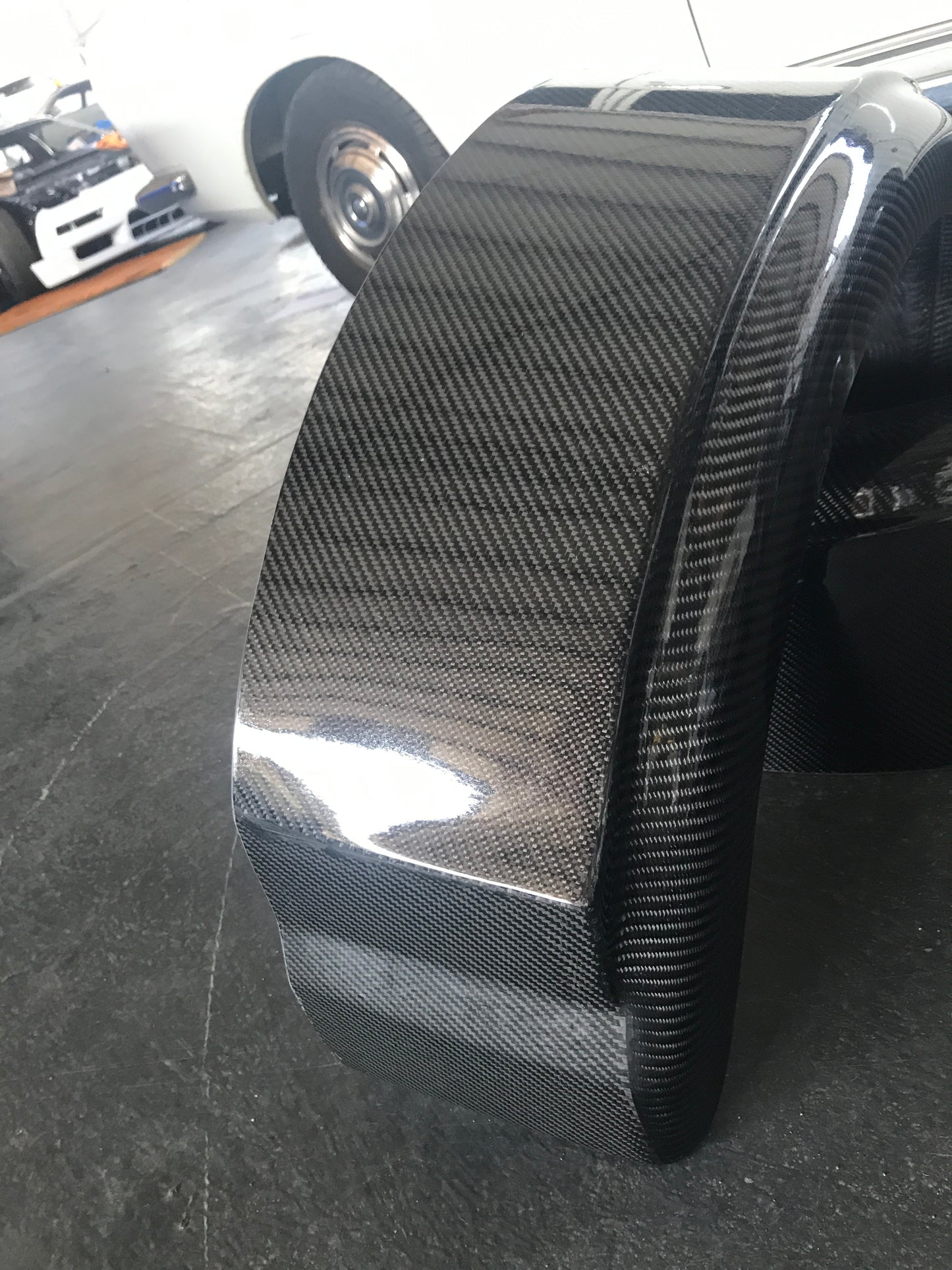 carbon Westfield ZK (240mm) detachable rear arch standard size 
- normal breite hintere abnehmbare Carbon Kotflügel für Westfield classik bodywork