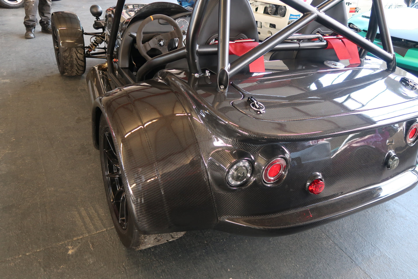 carbon rear center section FW style Westfield 
- hinteres Mittelteil in carbon im Westfield FW Stil