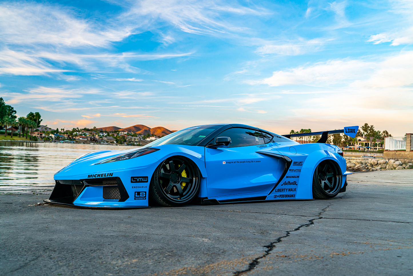 Liberty Walk Lb-Works suitable for Chevrolet Corvette C8