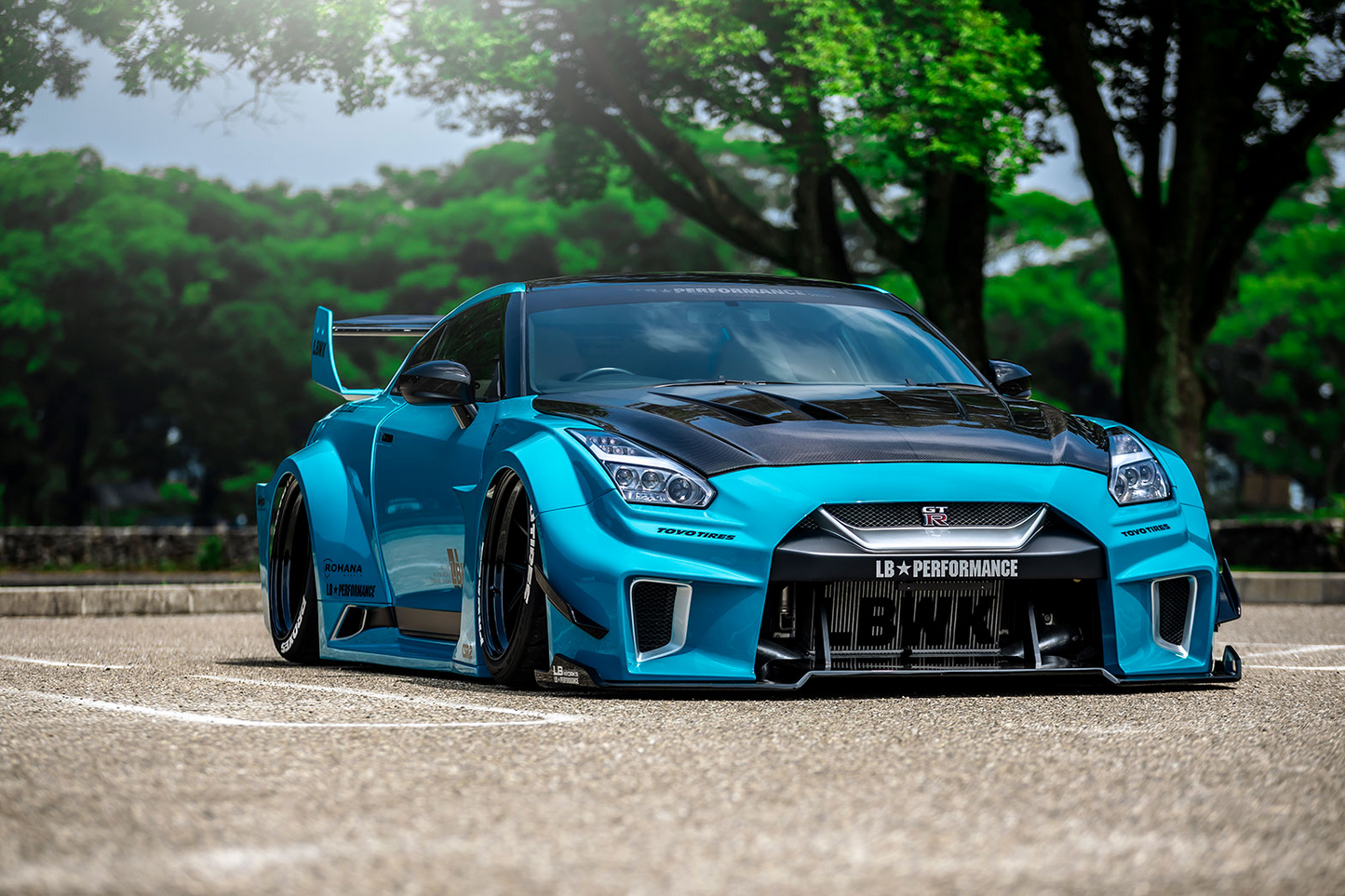 Liberty Walk LB-Silhouette Works GT suitable for Nissan 35GT-RR